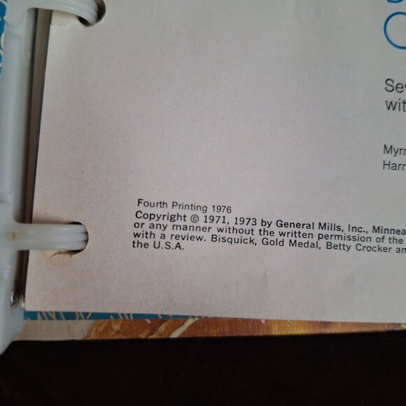 Betty‎ Crockers Bisquick Cookbook 1976 4th Printing Small Vintage Easy Homestead - Picture 4 of 10